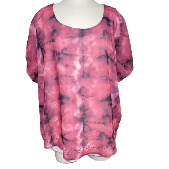 Live and Let Live Blouse Size 1X Pink w/Small Stud Detail Short Sleeve Lined - Picture 1 of 10